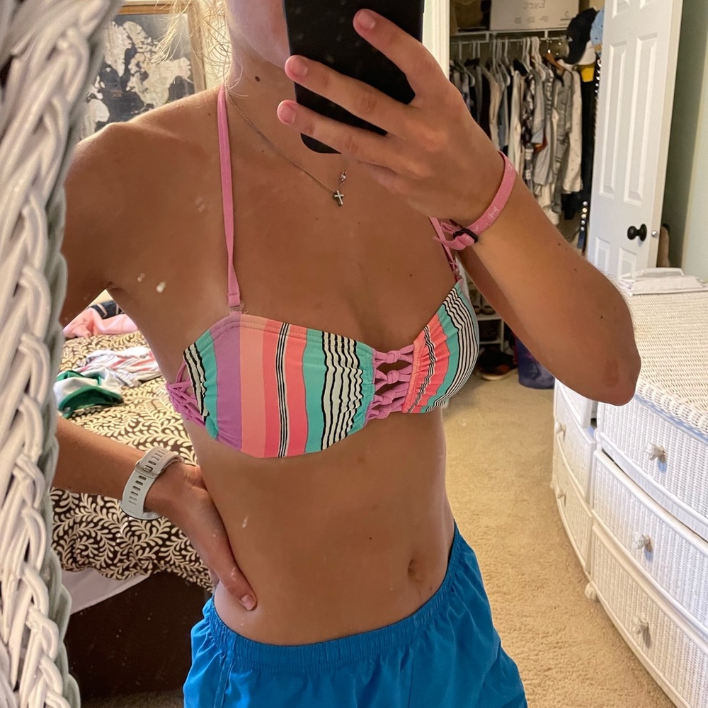 Patterned Bikini Top - Picture 5 of 5